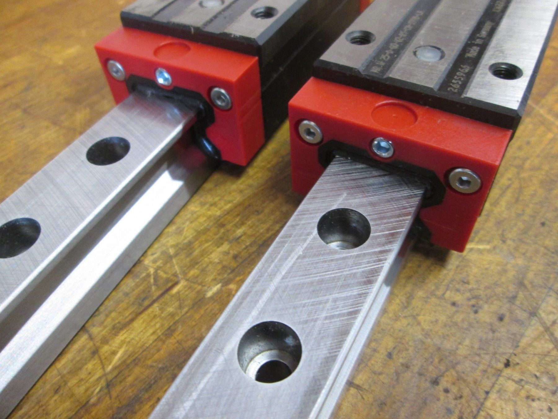 Altro per industria metallurgica: Schneeberger Linearführung 748m lang – Nuovo (secondo la descrizione) da Steffisburg venduto da Schwabis 3