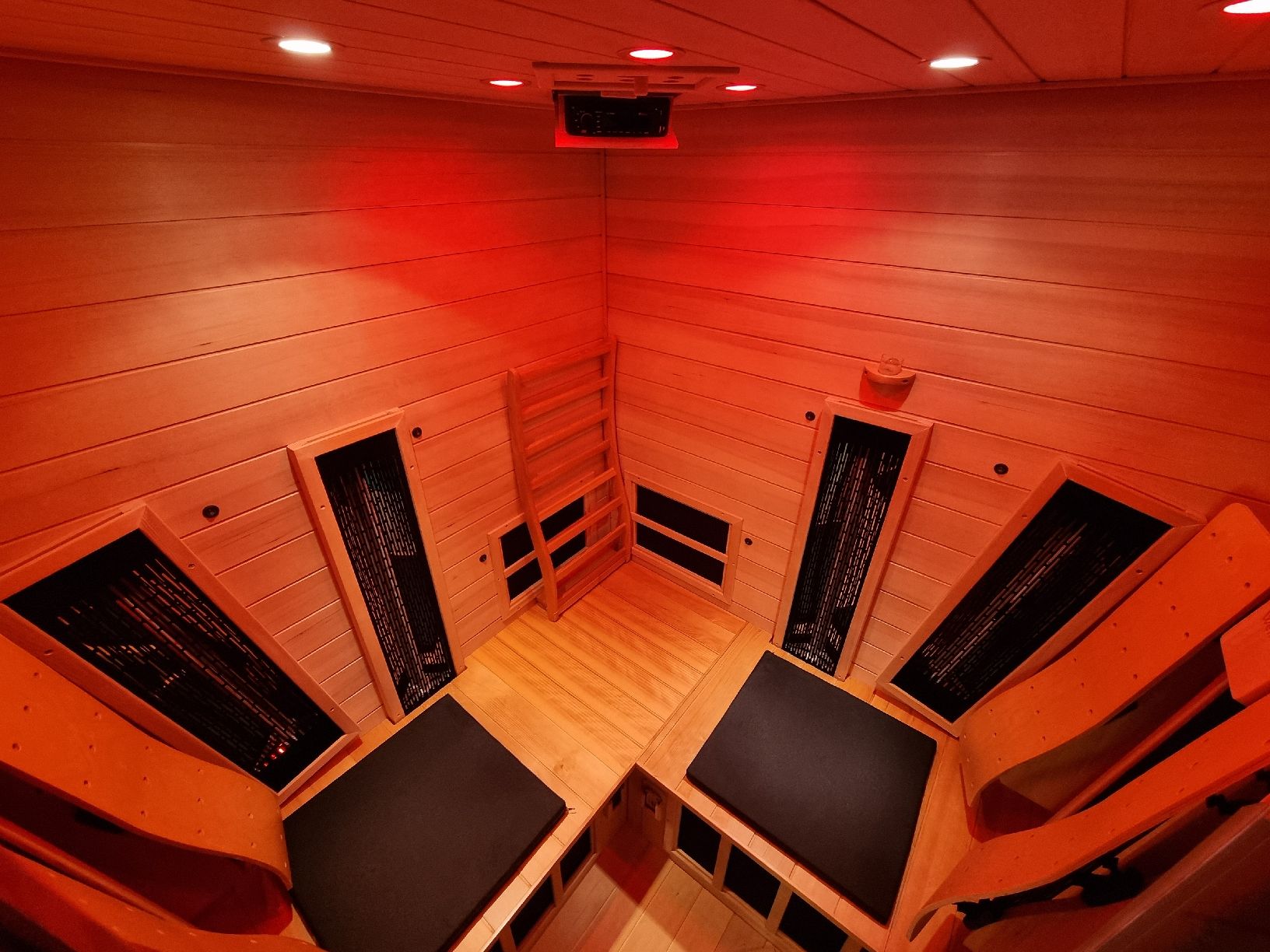 Sauna & Zubehör: Infrarotkabine ATR-Eck – Gebraucht aus Hemmental von Nyha 1