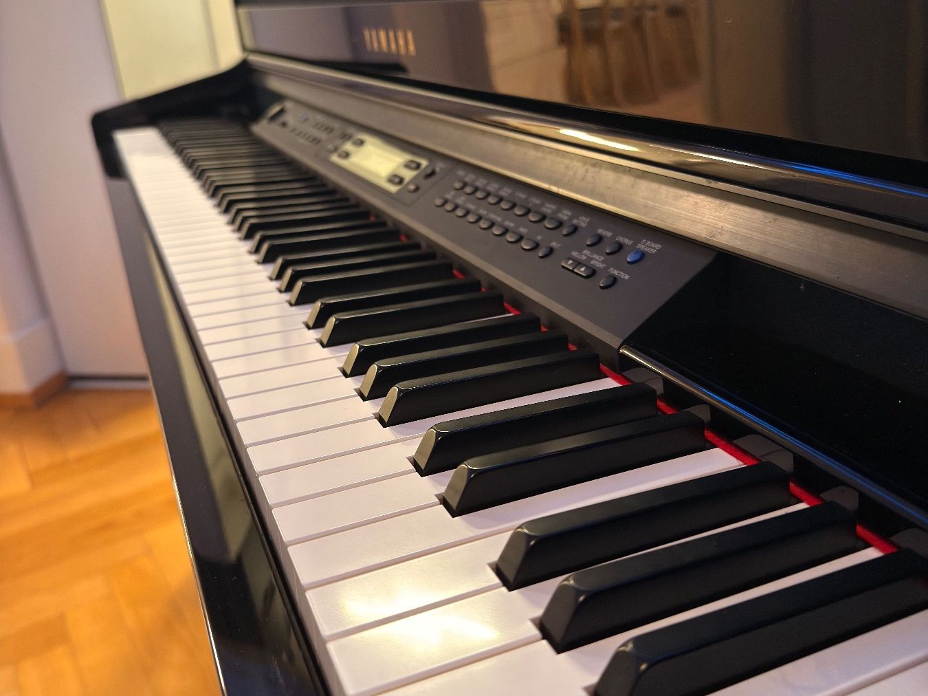 Yamaha Strumenti musicali: Piano Yamaha – Usato da Lausanne venduto da yak_7nwb 1