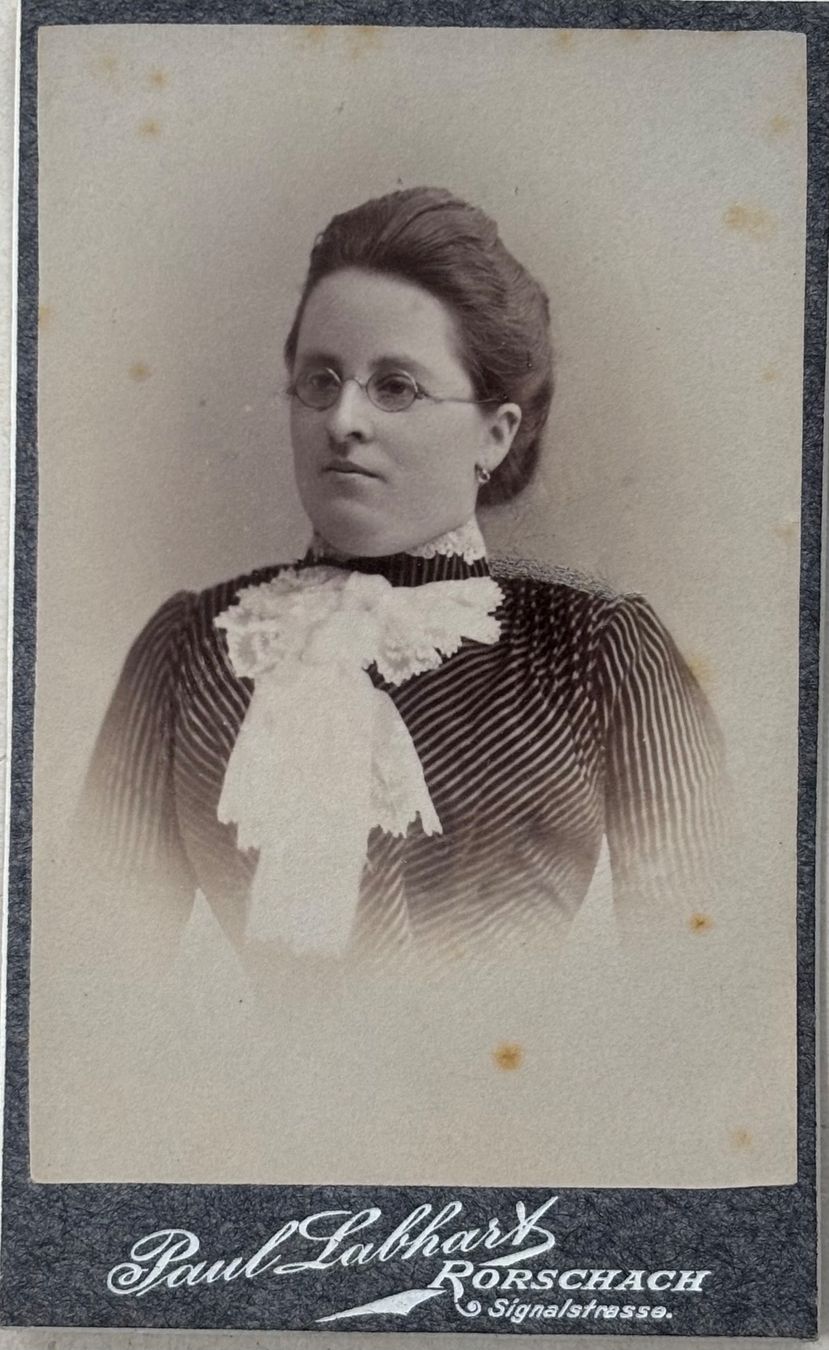 Cartoline postali: CDV Paul Labhart, Rorschach - Frau, Mode – Usato da Frauenfeld venduto da Merk52
