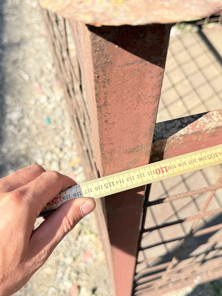 Griglie e Inferriate:  Gitterboxen, Baloxen  – Usato da Affoltern BE venduto da _Kaeser_ 3