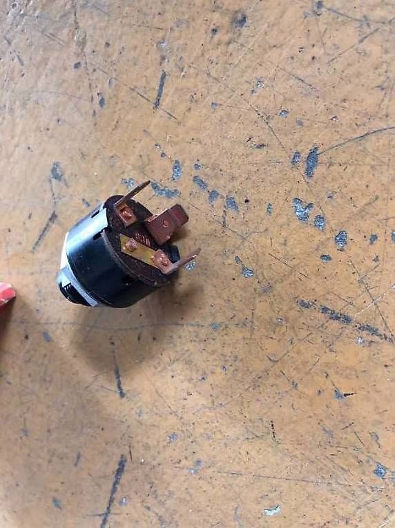 Schalter: Bosch ignition switch, schalter, interrupteur oldtimer – Gebraucht aus Fenil-sur-Corsier von HEMIsphere_Garage 1