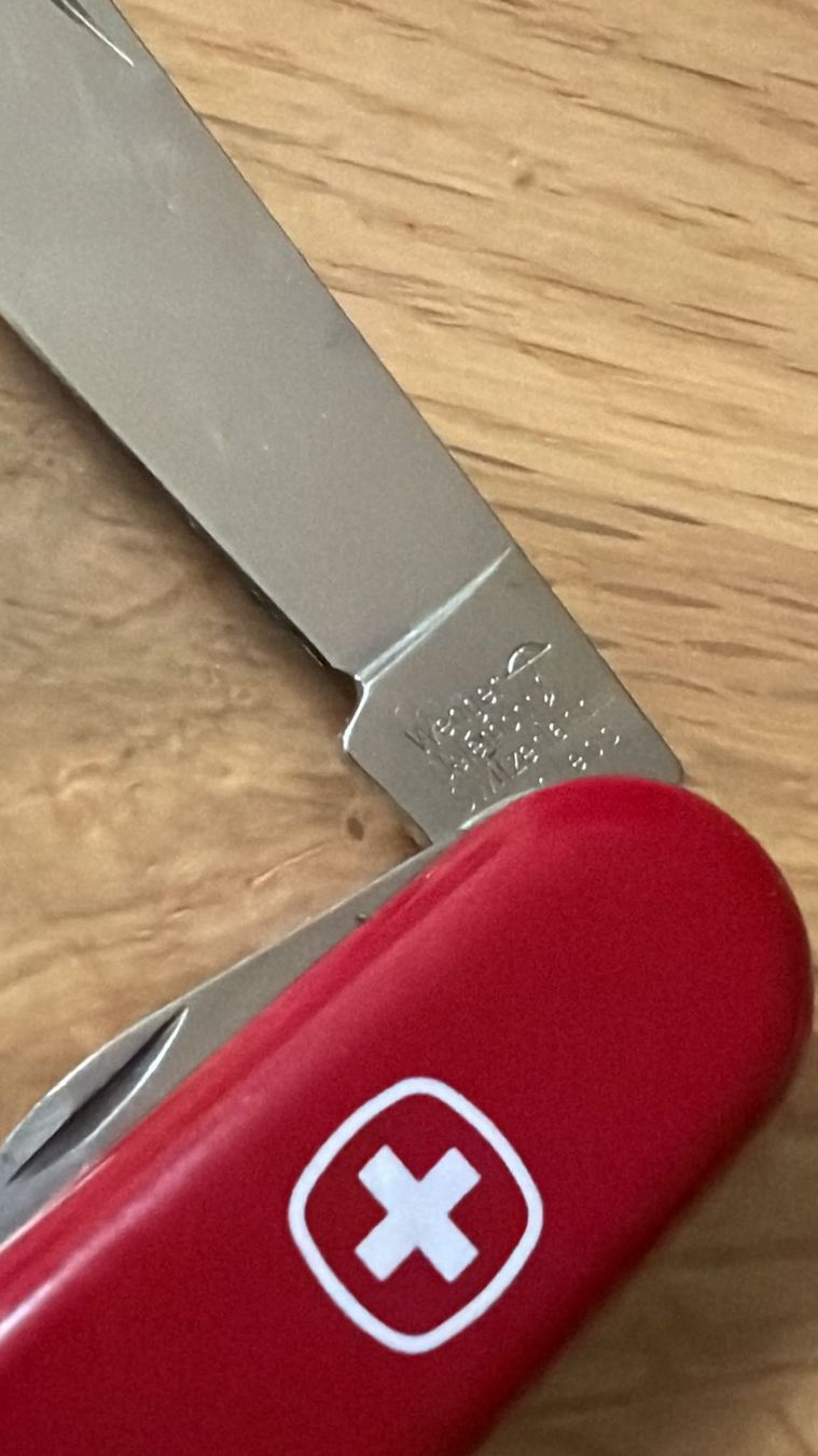 Wenger Taschenmesser: WENGER SACKMESSER  HUBER+SUHNER AG – Gebraucht aus Zürich von Frei-Occasionen 4
