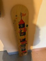 Holztafel um Körpergrösse zu messen