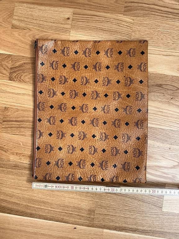 Mcm Valigie & Borse: MCM Vintage Pouch / Dokumenteappe – Usato da Dübendorf venduto da baskiglot 4