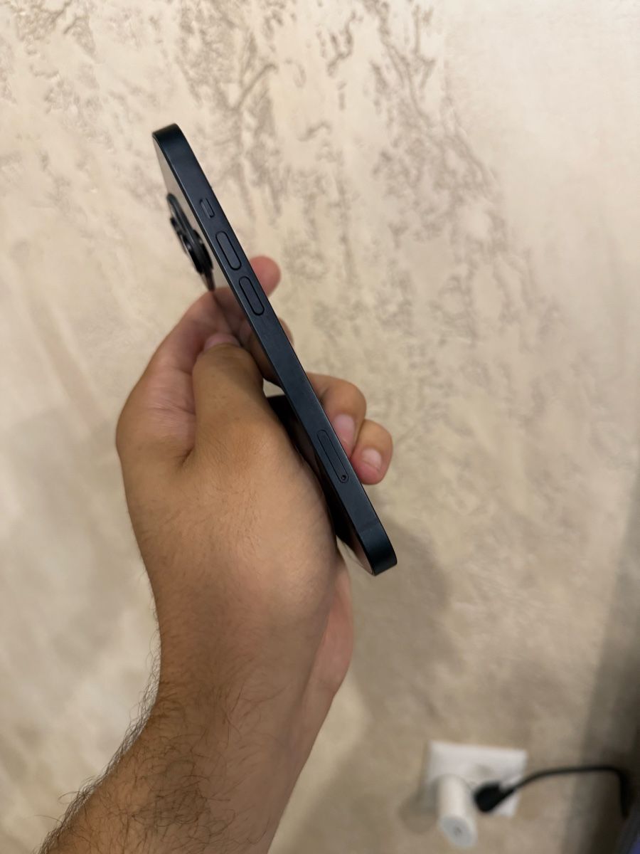 Apple Telefoni cellulari / Smartphones: Iphone 14 128 gb battery 100%  – Nuovo (secondo la descrizione) da Chippis venduto da mig_8ns6 4