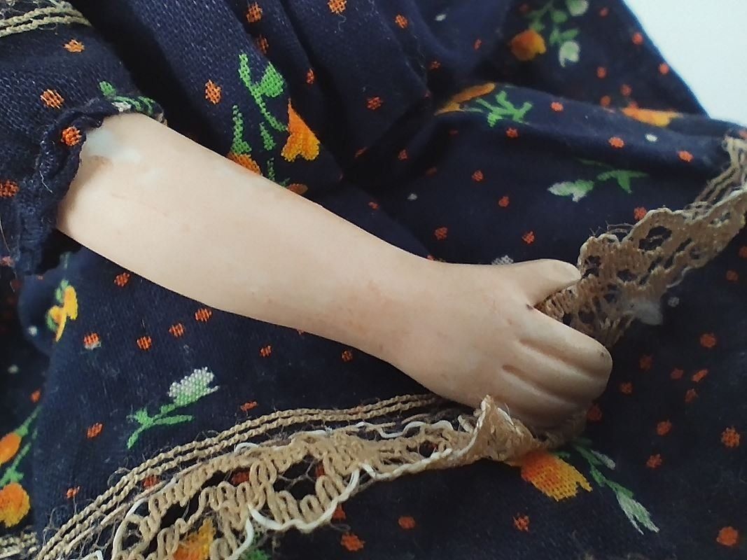 Bambole: Porzellanpuppe – Usato da Schübelbach venduto da Restwert_Schubelbach 4