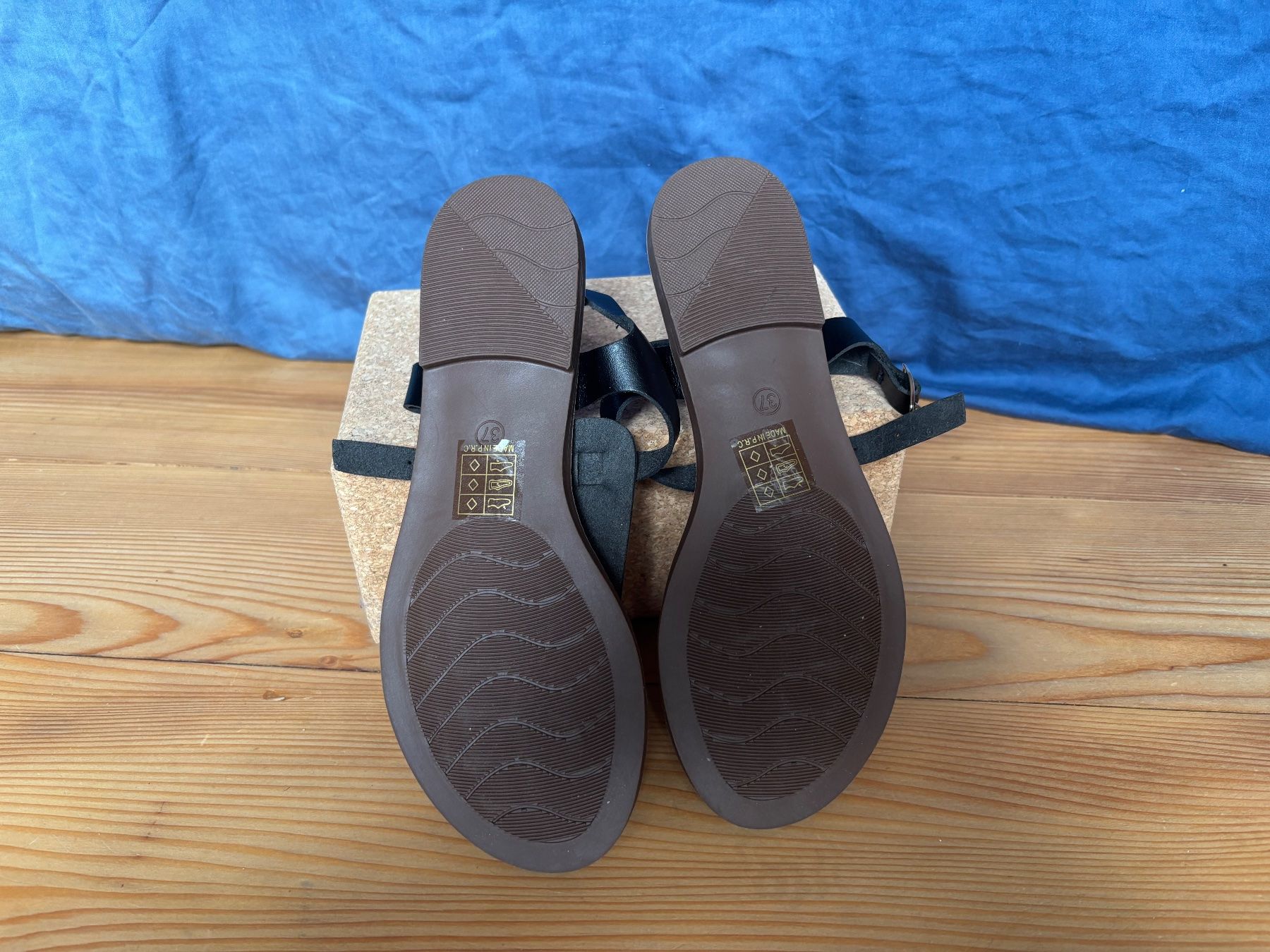 Damenschuhe: Sandale, Kunstleder, Gr. 36 – Neu (gemäss Beschreibung) aus Steffisburg von RoulaRouge77 3