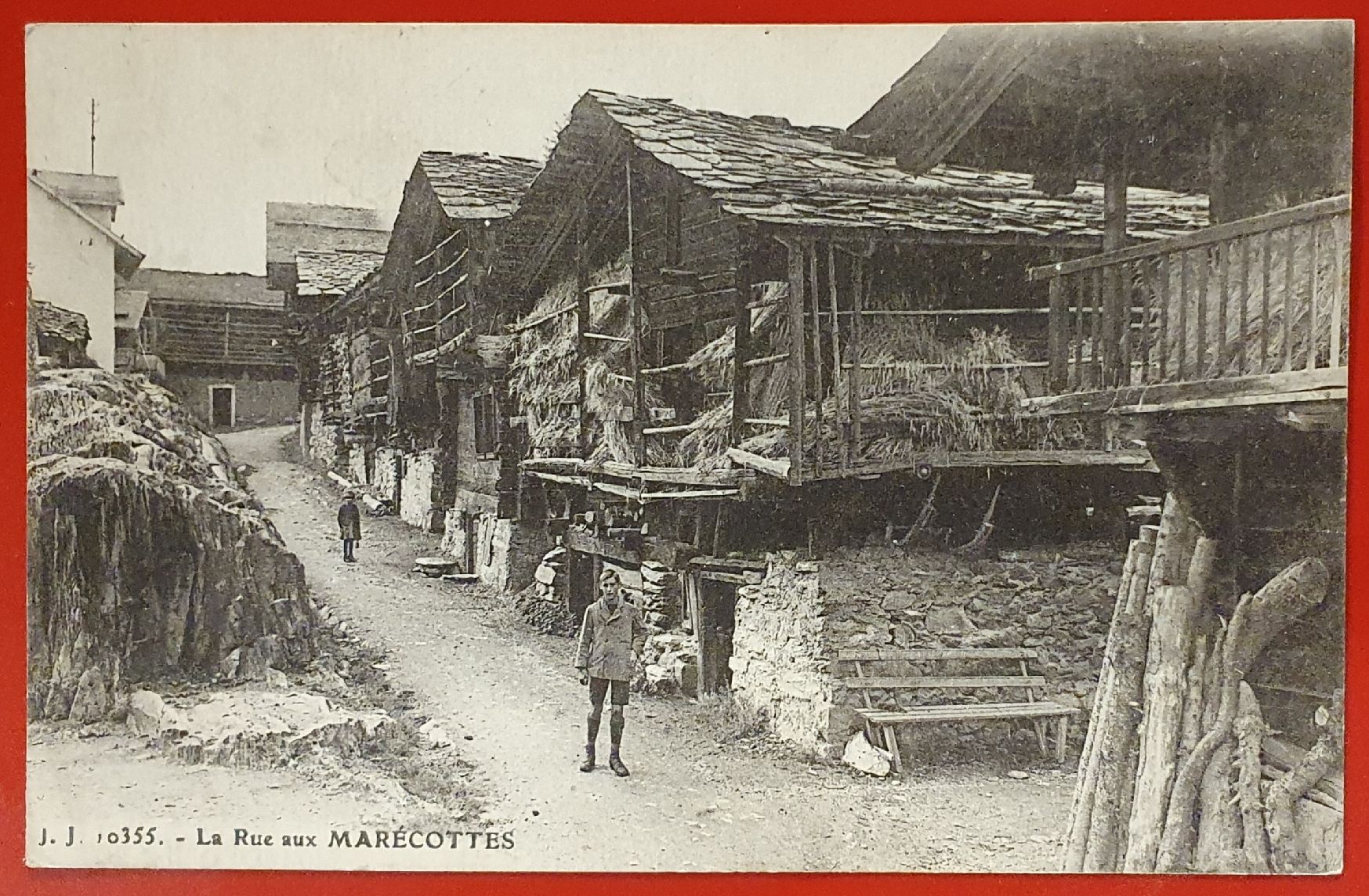 Cartoline postali: Les Marécottes 1927 - Strassenpartie – Usato da Kreuzlingen venduto da Rschweiz1