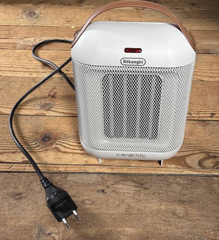 Radiatori: DeLonghi Heizlüfter – Nuovo (secondo la descrizione) da Zürich venduto da Salamisauce