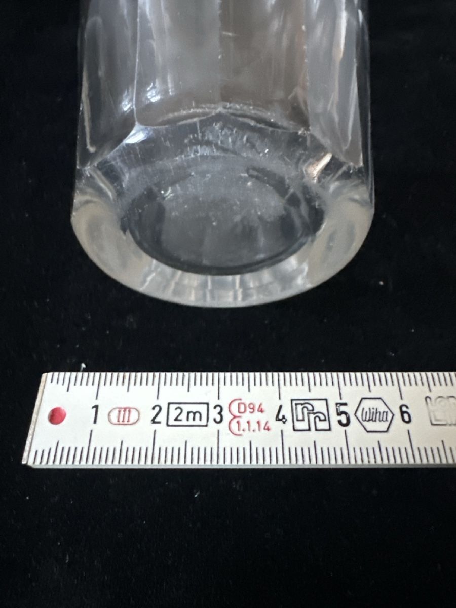 Caraffe: Alte Glas Karaffe Z + I. 3 DL.  rk – Usato da Zürich venduto da Chaeffeler 5