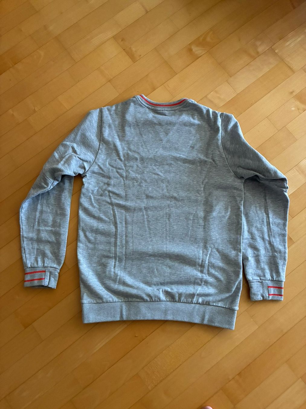 Maglioni & Felpe: Zwei Hally Hanson Sweatshirt gr. M – Usato da Aadorf venduto da JFPS 1