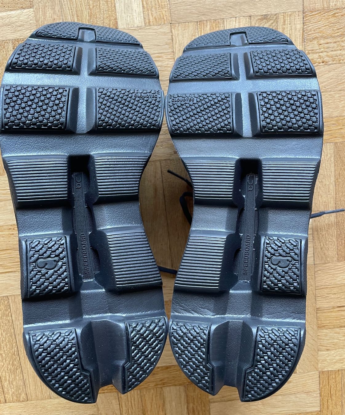 On Scarpe da uomo: On Running: Cloudmonster Void, schwarz, Grösse 43, NEU – Nuovo e nell'imballaggio originale da Gümligen venduto da soleil149 6