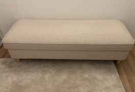 Pouffe Ottoman Cream with wooden legs