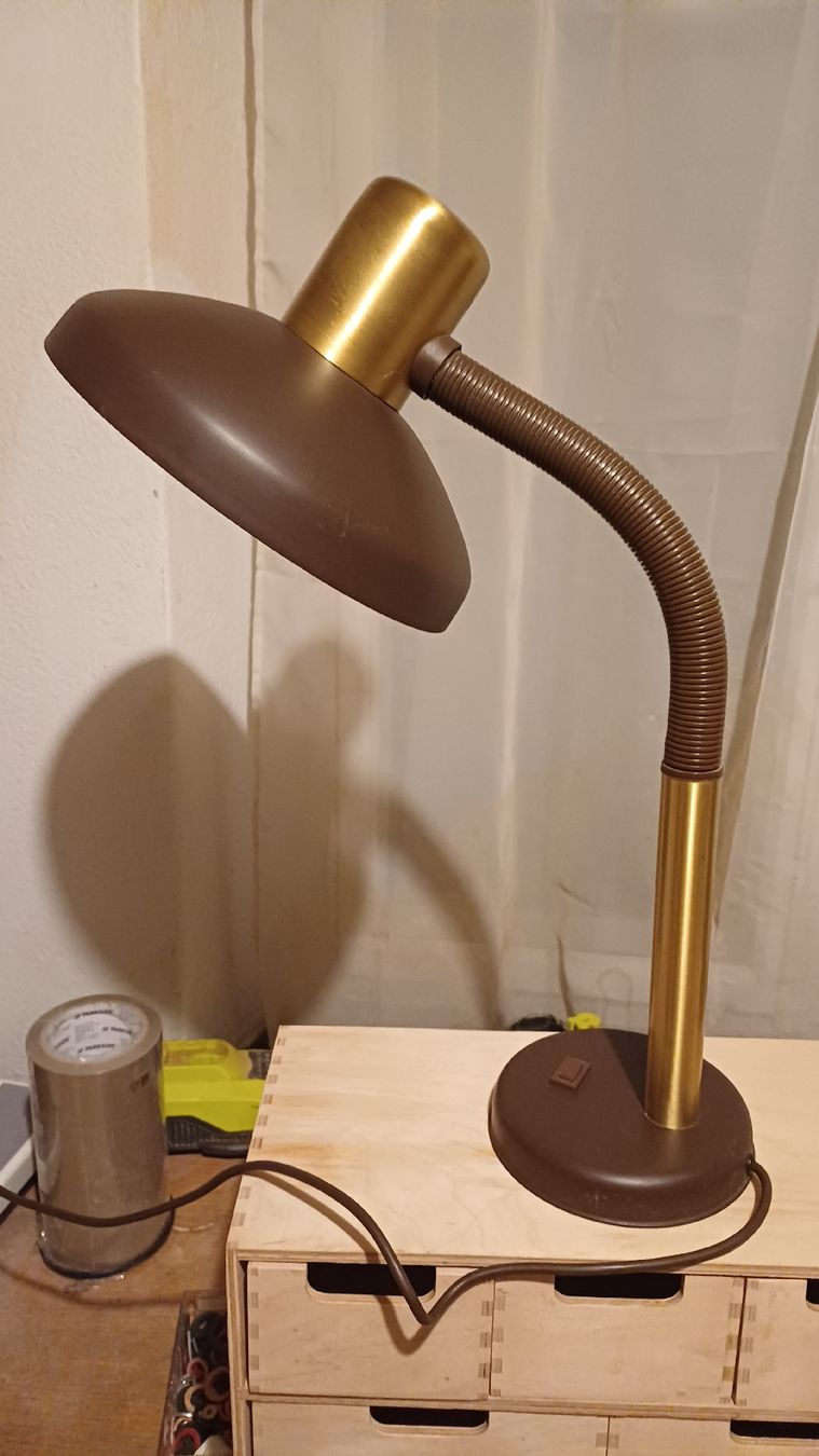 Lampade: Alte Bürolampe – Usato da Flawil venduto da Naphtali
