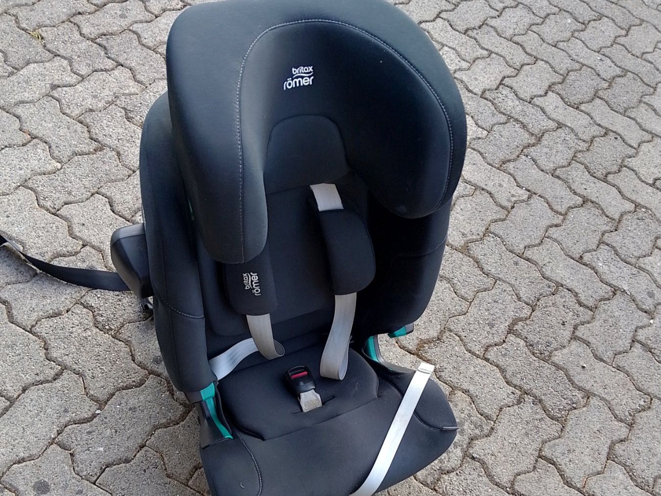 Britax Römer Auto-Kindersitze: Auto-Kindersitz 2-4 Jahre – Gebraucht aus Weiach von luigi20