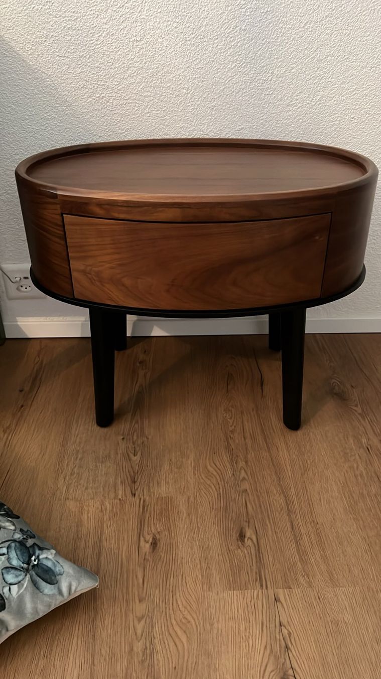 Pfister Tables de nuit: Nachttisch Noble - Pfister – D'occasion à Zollikerberg par zuriherr