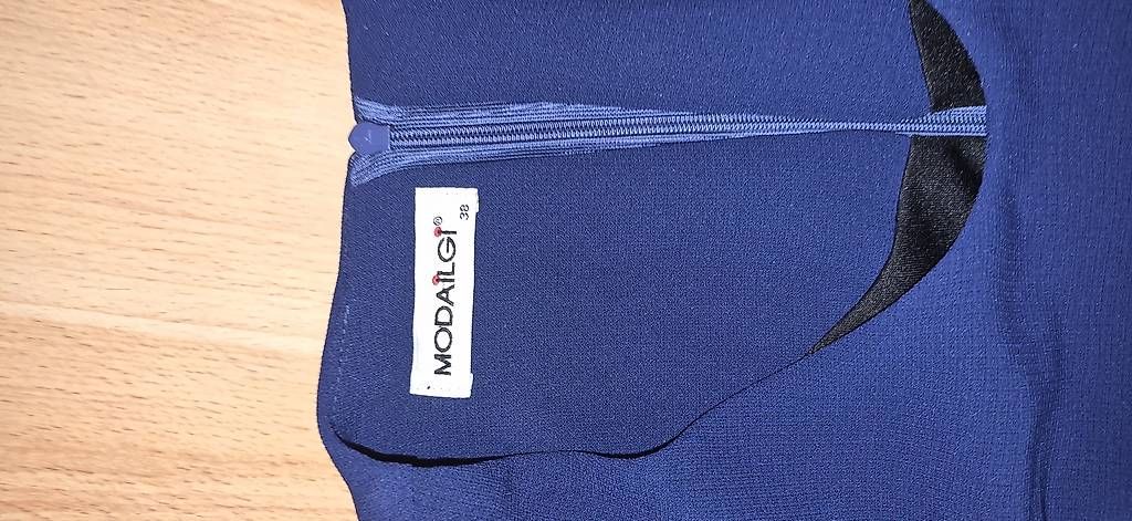 Vestiti: Damen Etui Kleid – Usato da Oberentfelden venduto da manly88 1