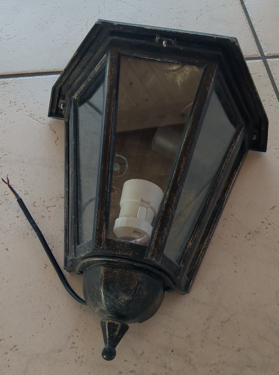 Lampade: Outdoor-Wandlampe – Usato da Grüningen venduto da Morov 1
