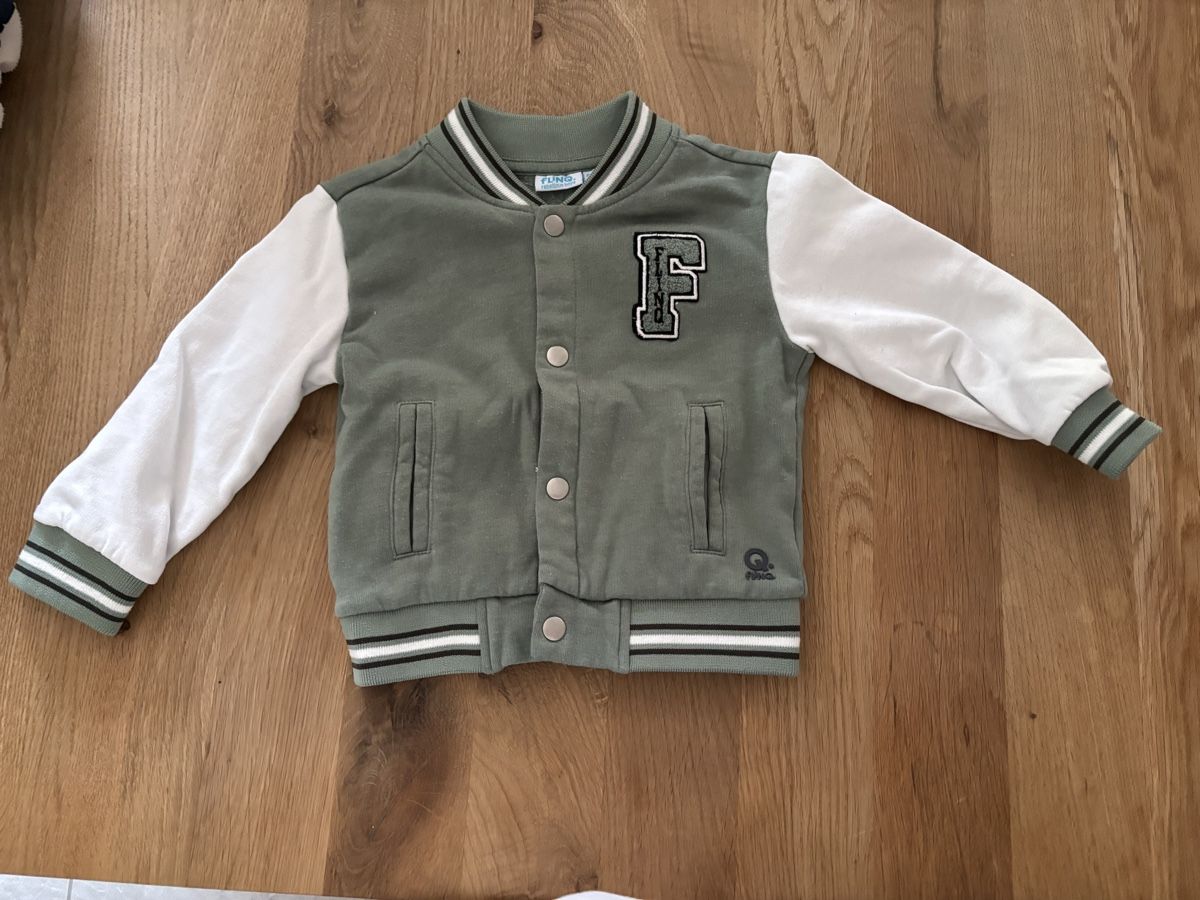 Giacche & Cappotti: College Jacke Grösse 92 – Usato da Schleinikon venduto da Jessica_Lutishi