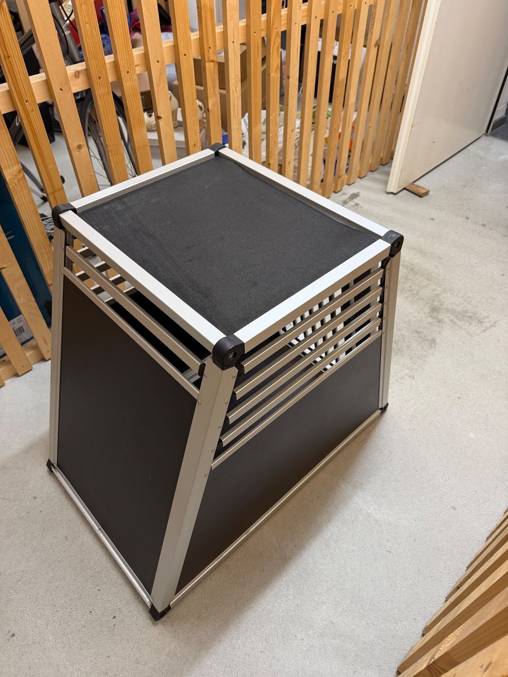 Gabbie, trasporto & Sicurezza: Sichere Hundebox für Auto – Usato da Zürich venduto da KeKu 4