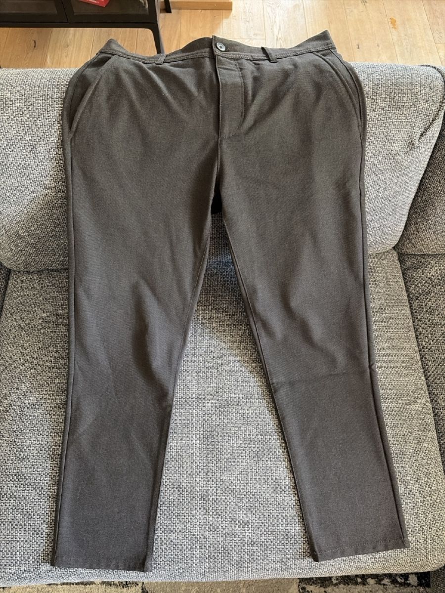 Zara Pantaloni: Zara Stoffhose – Usato da Pontresina venduto da dav_qr2s