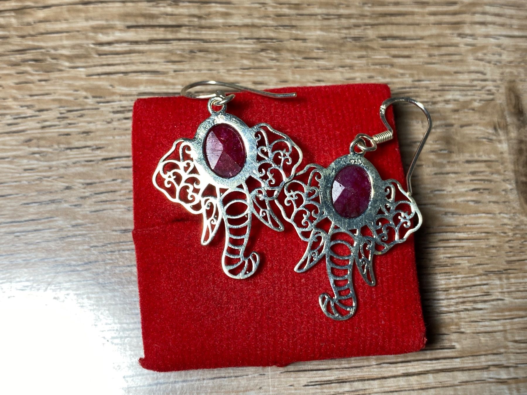 Orecchini pendenti & Orecchini a lobo: Boho Elefant Ohrringe 925 Silber mit natürlichem Rubin – Nuovo e nell'imballaggio originale da Laax venduto da Kiki_Kingdom3 9