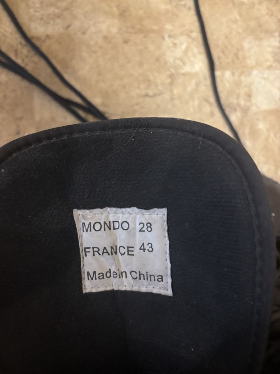 Scarpe da uomo: Snowboardschuhe grösse 43 – Usato da Wünnewil venduto da Lyman444 3