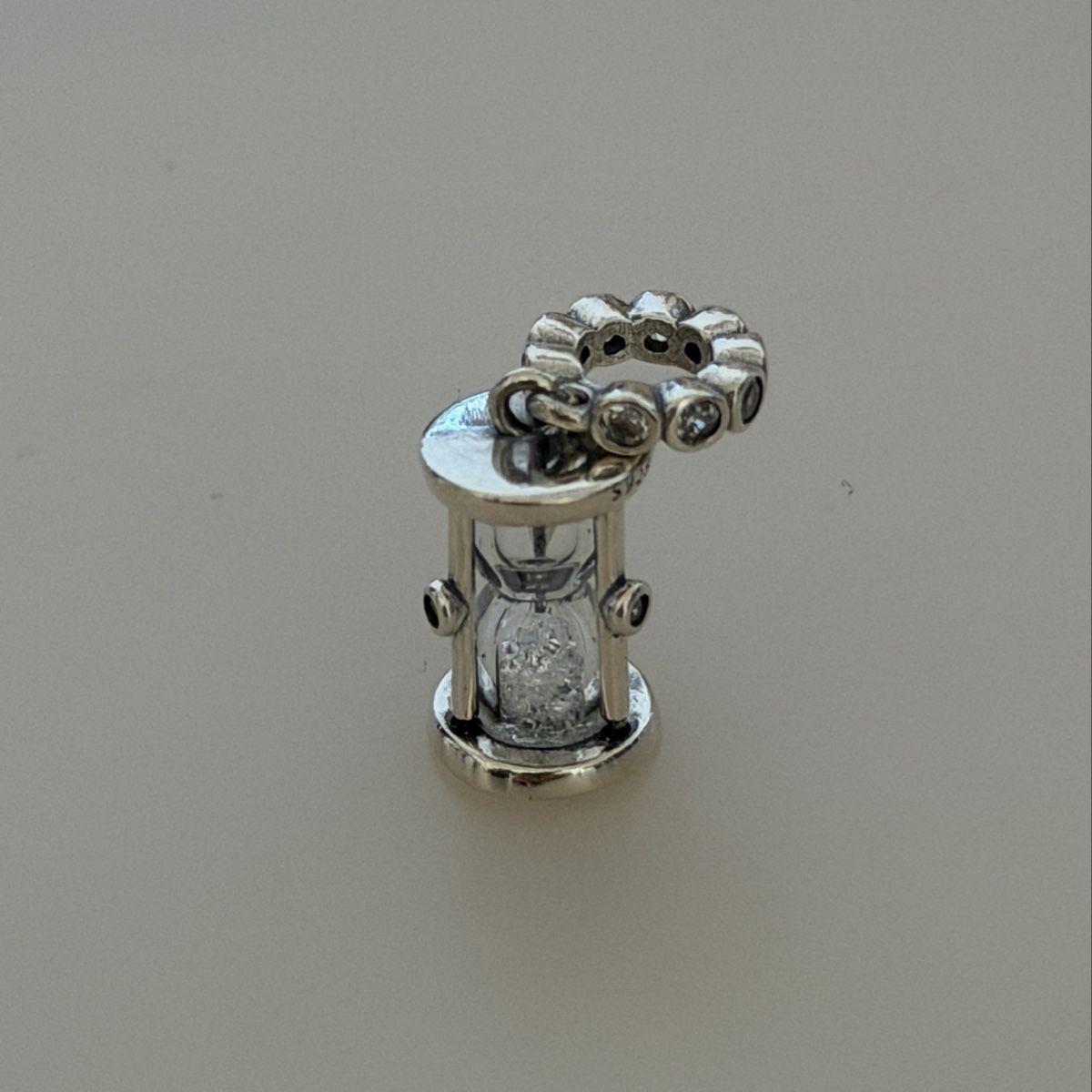 Anhänger: hourglass silver charm – Gebraucht aus Figino von 1024sells
