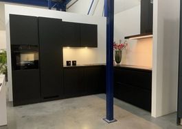 Ausstellungsküche inkl. Geräte