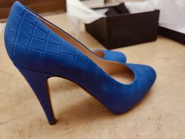 Hugo Boss Pumps Gr. 37 Blau Kroko-Optik mit Box & Dust Bags