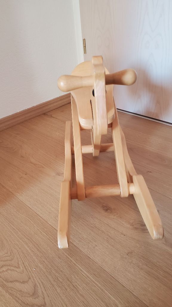 Giocattoli: Kinder Schaukelpferd aus Holz,  Neupreis CHF 160.- – Usato da Courtaman venduto da Silb 1