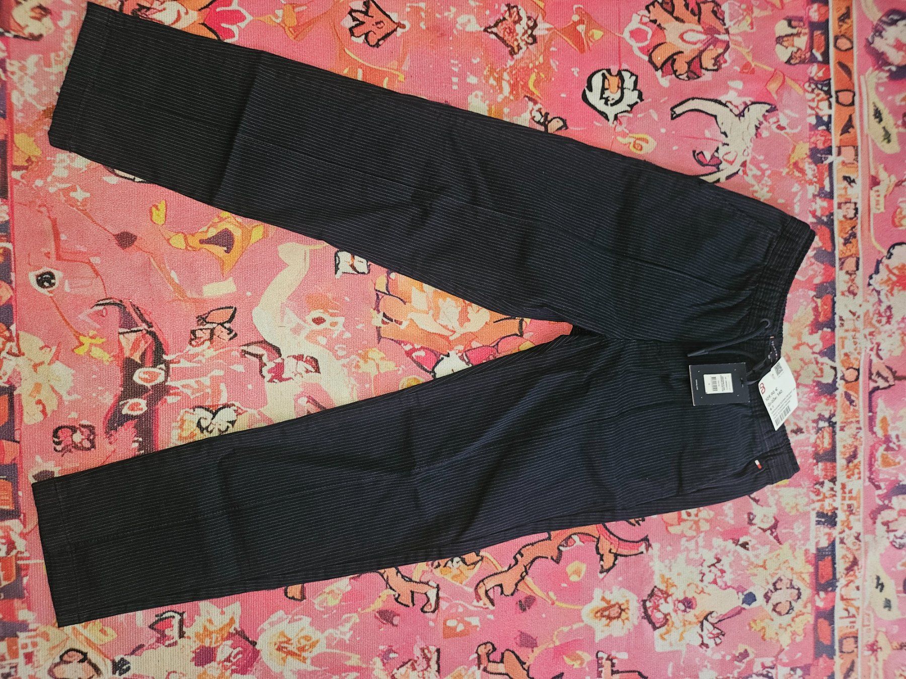 Tommy Hilfiger Pantaloni: Tommy Hilfiger Hose - Navy Blau – Nuovo e nell'imballaggio originale da Zermatt venduto da ancise
