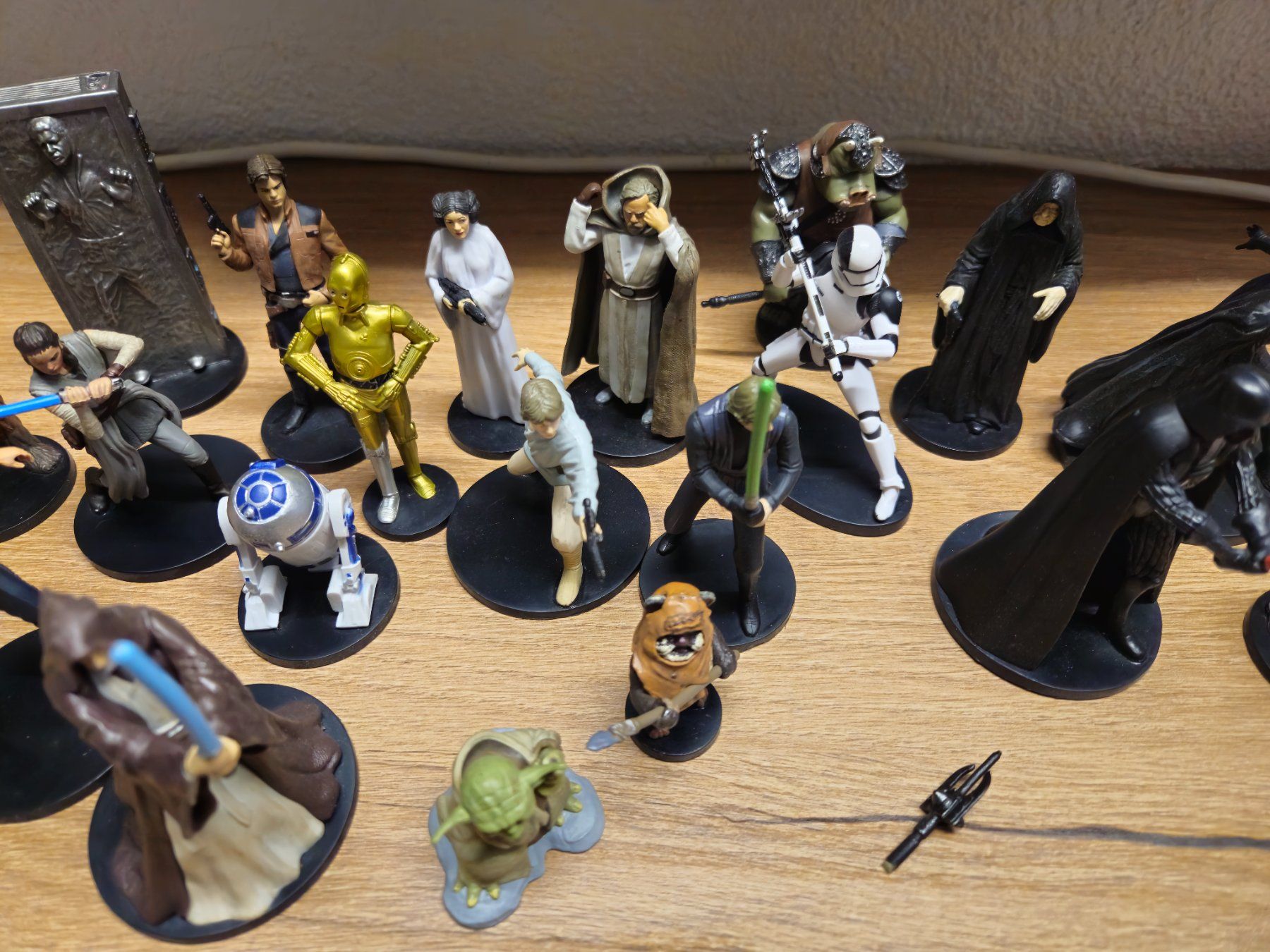 Star Wars Statuette: Star Wars Figuren diverse 21x – Usato da Fischbach-Göslikon venduto da BremBarb 3