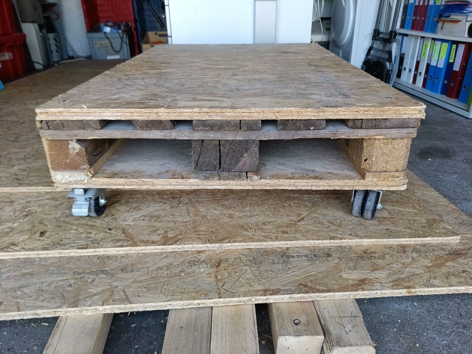 Pallets: Euro Palett mit Rollen – Usato da Meilen venduto da Dburchard