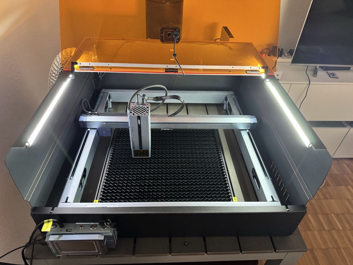 Atomstack Tutte le macchine: Macchina per incisione laser IKIER K1 – 70W (Atomstack) – Nuovo (secondo la descrizione) da Monte Carasso venduto da Flydave 1