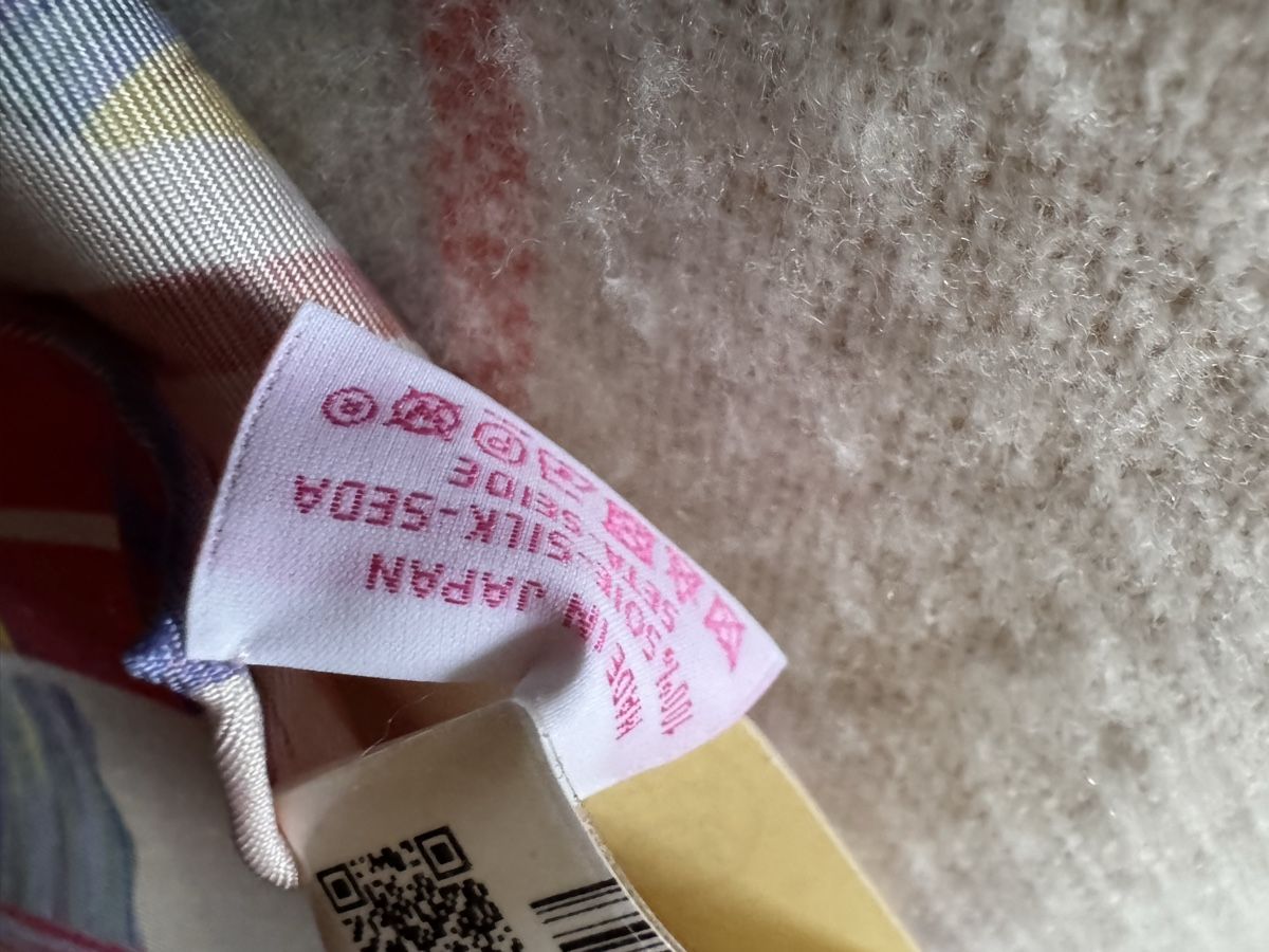 Hermès Foulard & Sciarpe: Hermès Marble Wow – Nuovo e nell'imballaggio originale da Genève venduto da Allisgood 8