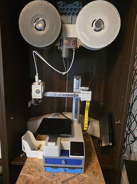 Stampanti 3D: Bambulab A1 mini Combo + Zubehör  – Usato da Hüntwangen venduto da Arturion