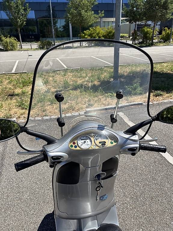 Piaggio Scooters: Piaggio Vespa ET4 125 – Gebraucht aus Nidau von winniepooh01 4