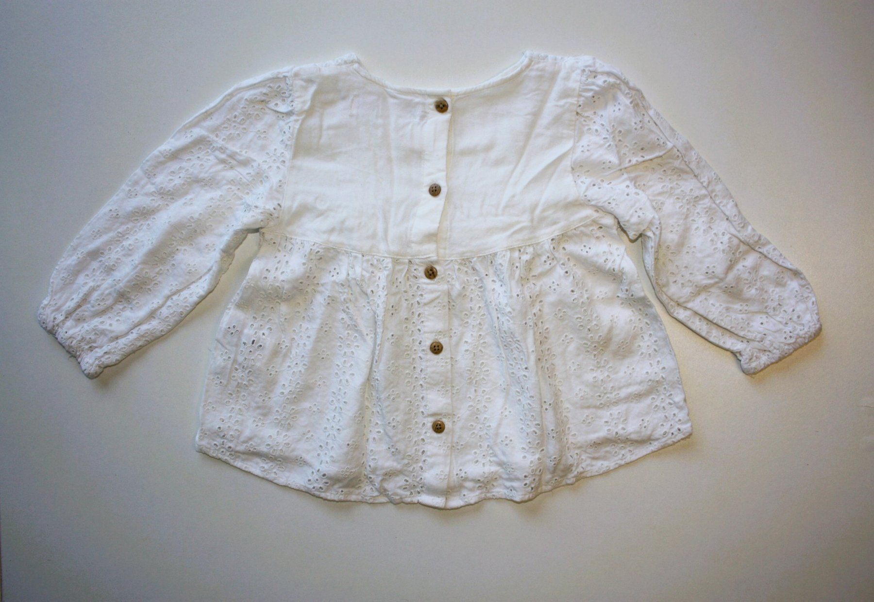 Zara Camicette, T-shirt & Top: Kinder Bluse von Zara, Gr. 104 – Usato da Deitingen venduto da Johnny_Malibu 1