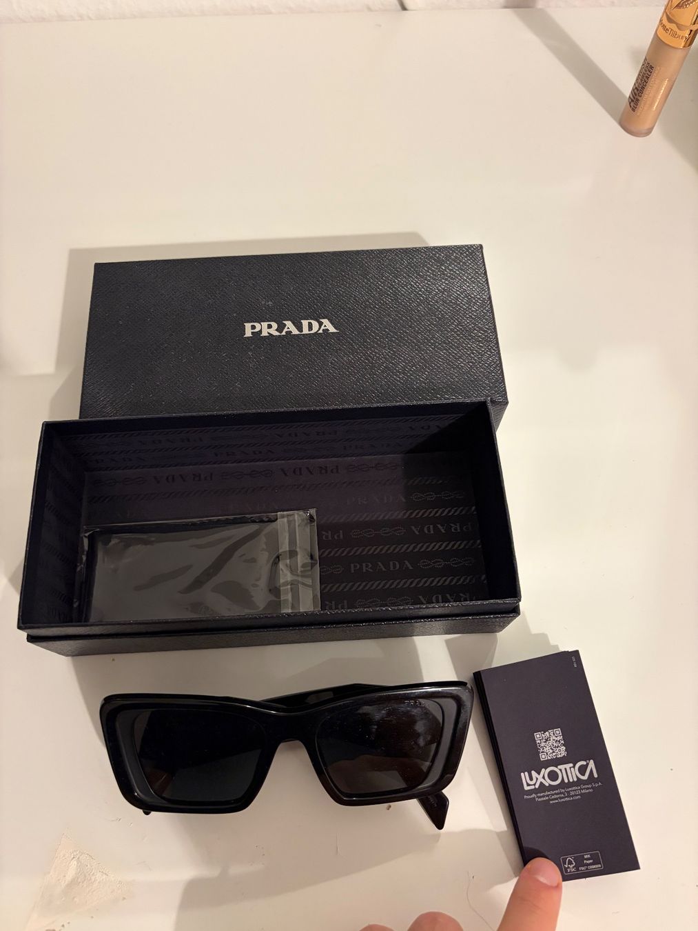 Prada Occhiali & Lenti: Prada Sonnenbrille mit Box! – Nuovo (secondo la descrizione) da Herisau venduto da ogkosta 5