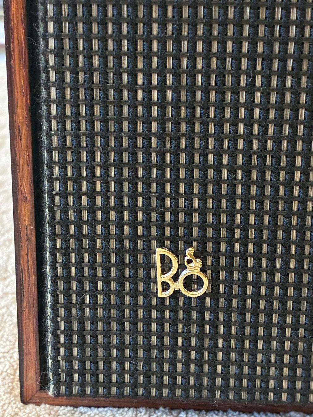 Bang & Olufsen Casse acustiche: B&O Beovox 2200 . – Usato da Zürich venduto da HiFiAtelier 4