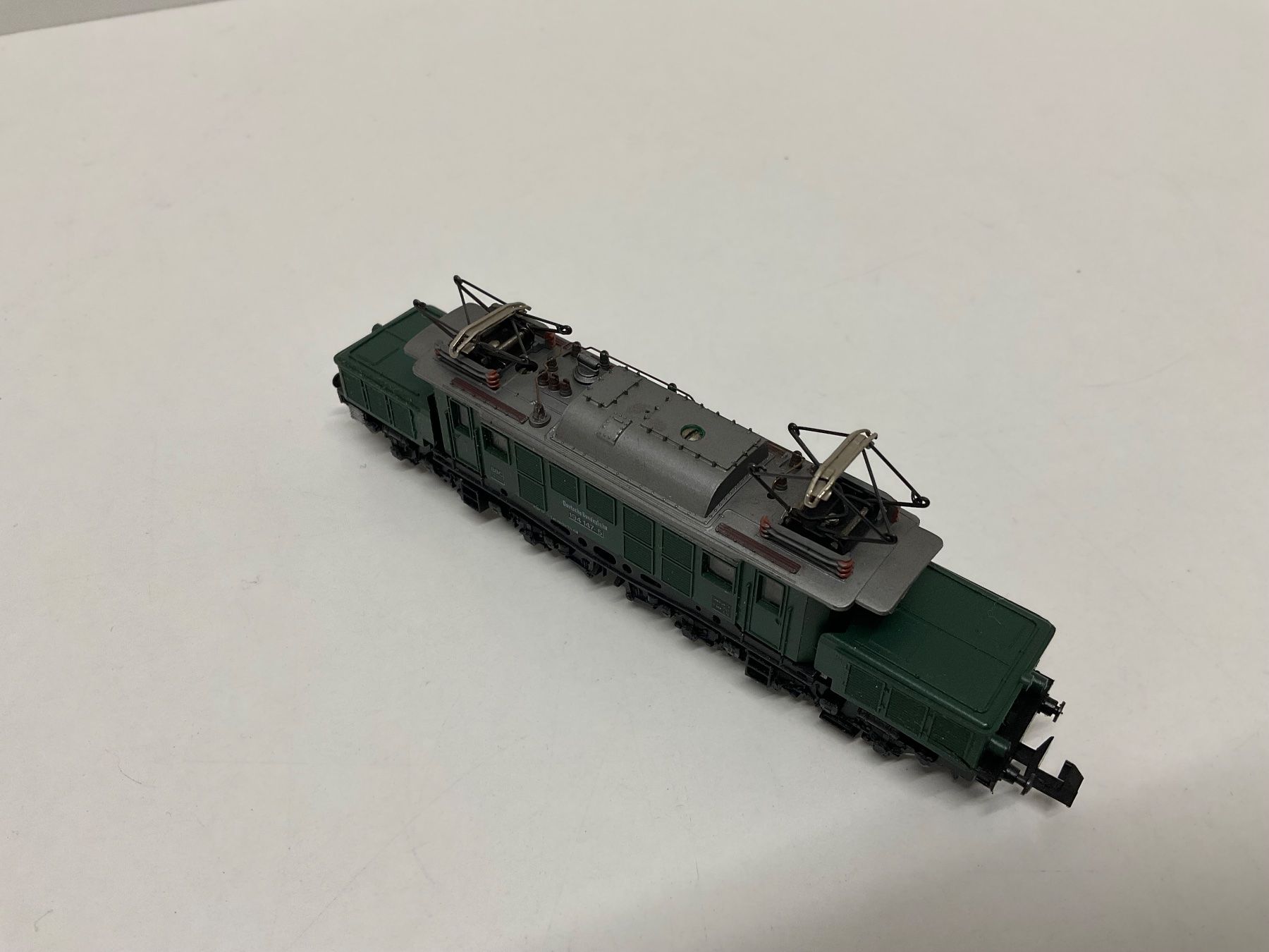 Arnold Modellini di ferrovie: Arnold N E94 der DB Bespielt ohne Verpackung – Usato da Chur venduto da Chur75 1