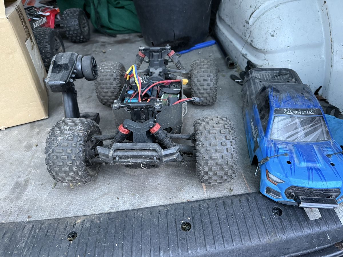 Arrma RC Modellbau: Arrma granit – Gebraucht aus Büttikon AG von raf_z8x6 3