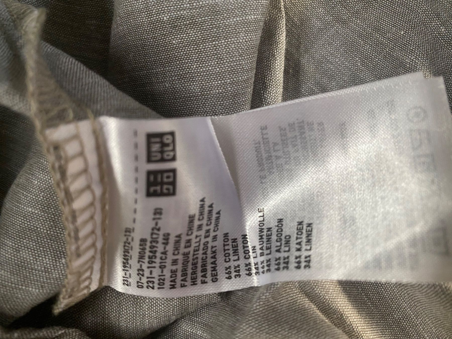 Uniqlo Camicette: Bluse oversized von Uniqlo M – Nuovo (secondo la descrizione) da Chur venduto da simhofstr 2