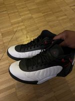 Jordan Turnschuhe schwarz weiss Grösse 46 guter Zustand