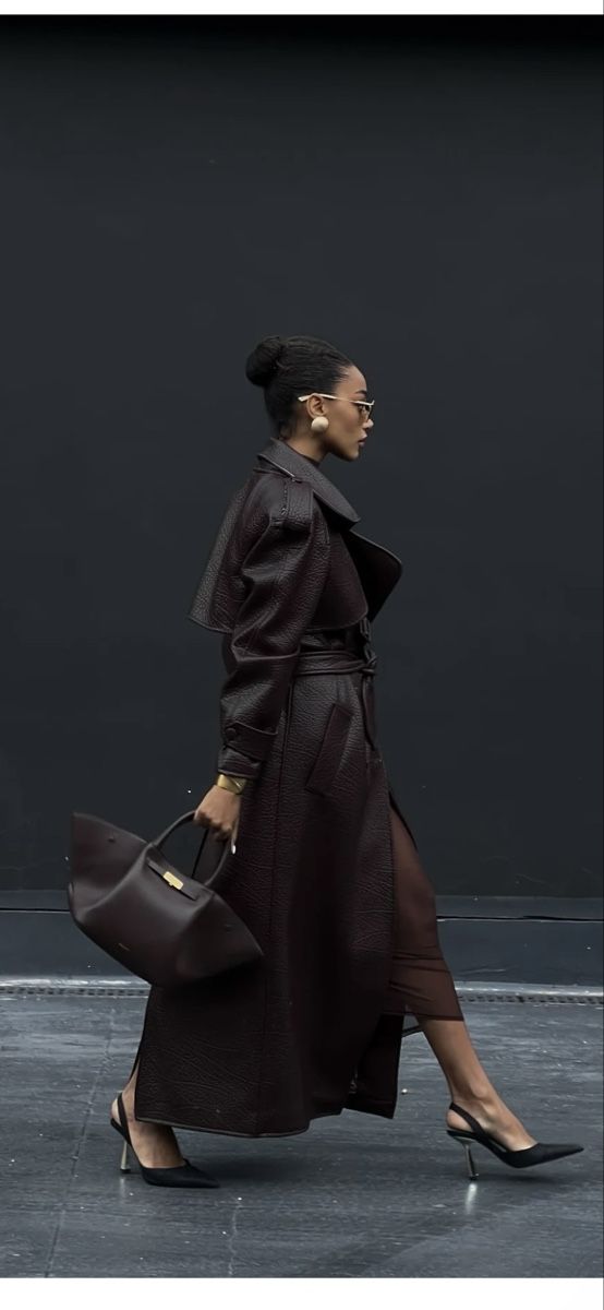 Cappotti: KAOA Mantel - BROWN GABARDINE WITH TEXTURE – Nuovo e nell'imballaggio originale da Bern venduto da ishan128 2
