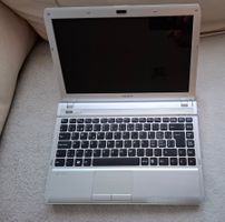 Sony VAIO VPCY11S1E 13.3 Zoll Defek Startet Nicht