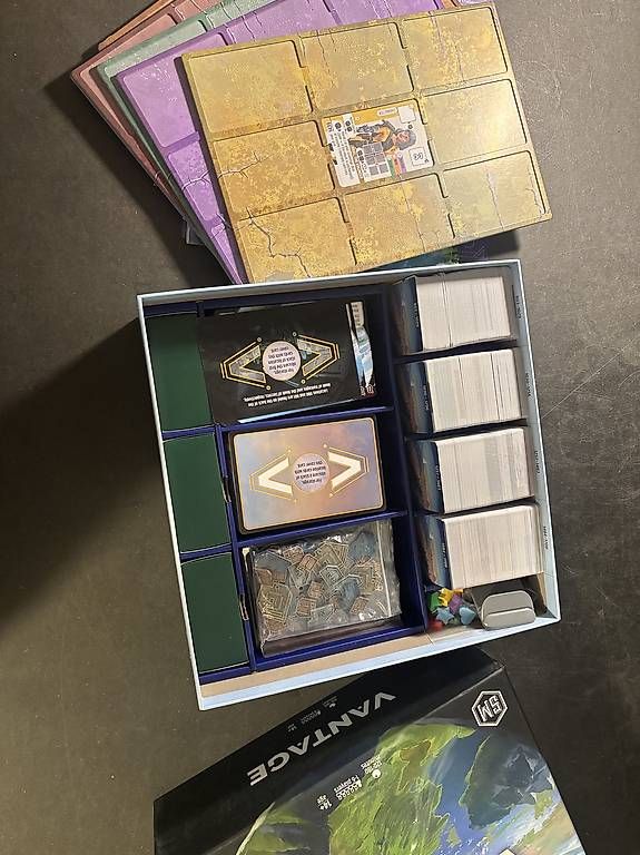 Jeux: Vantage Brettspiel mit Addons – D'occasion à Trogen par Rico-Mittelholzer 2