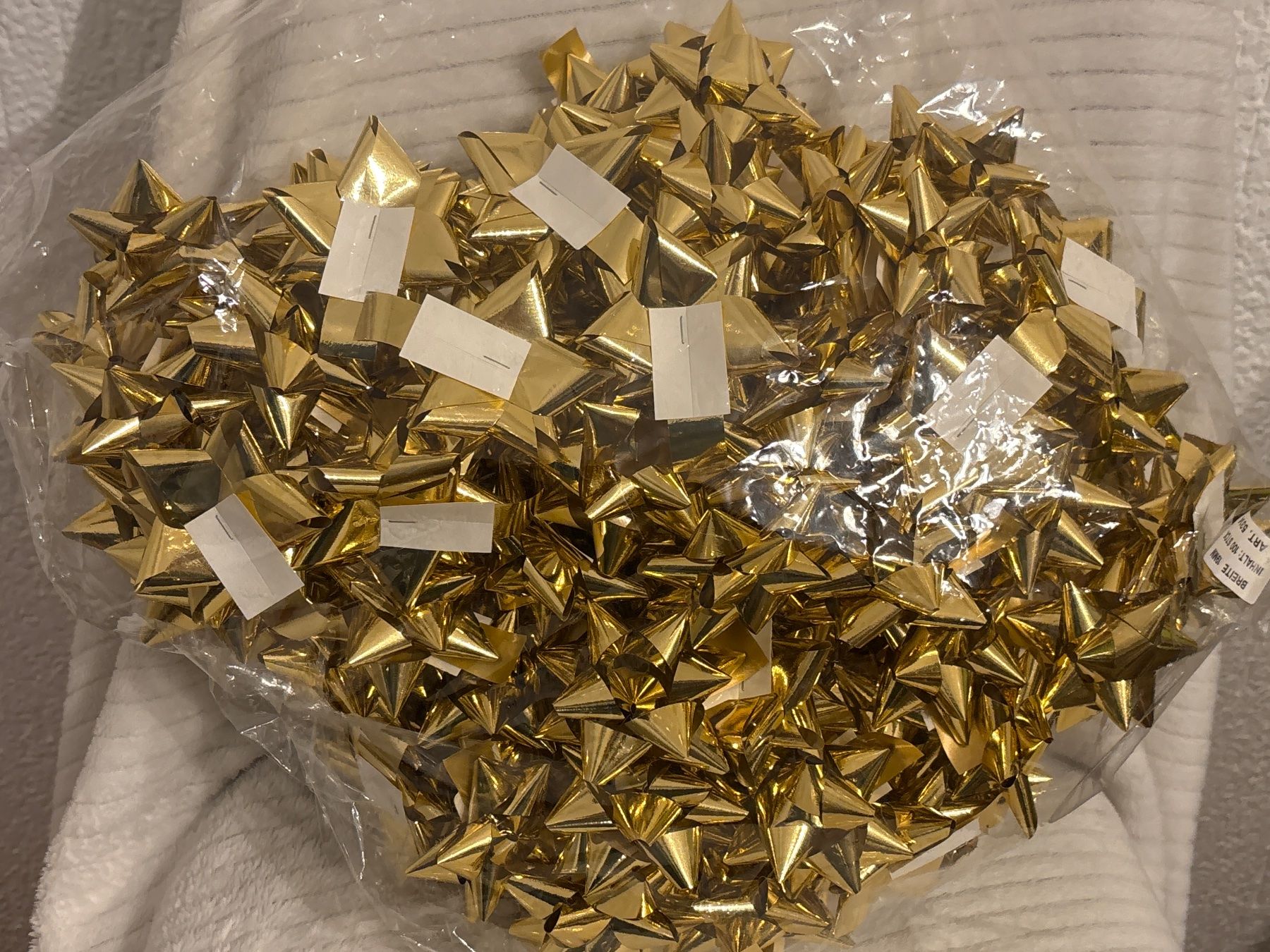 Tutte le decorazioni: 100 Geschenkmaschen, goldig, Weihnachten – Nuovo e nell'imballaggio originale da Oberegg venduto da MR-shop